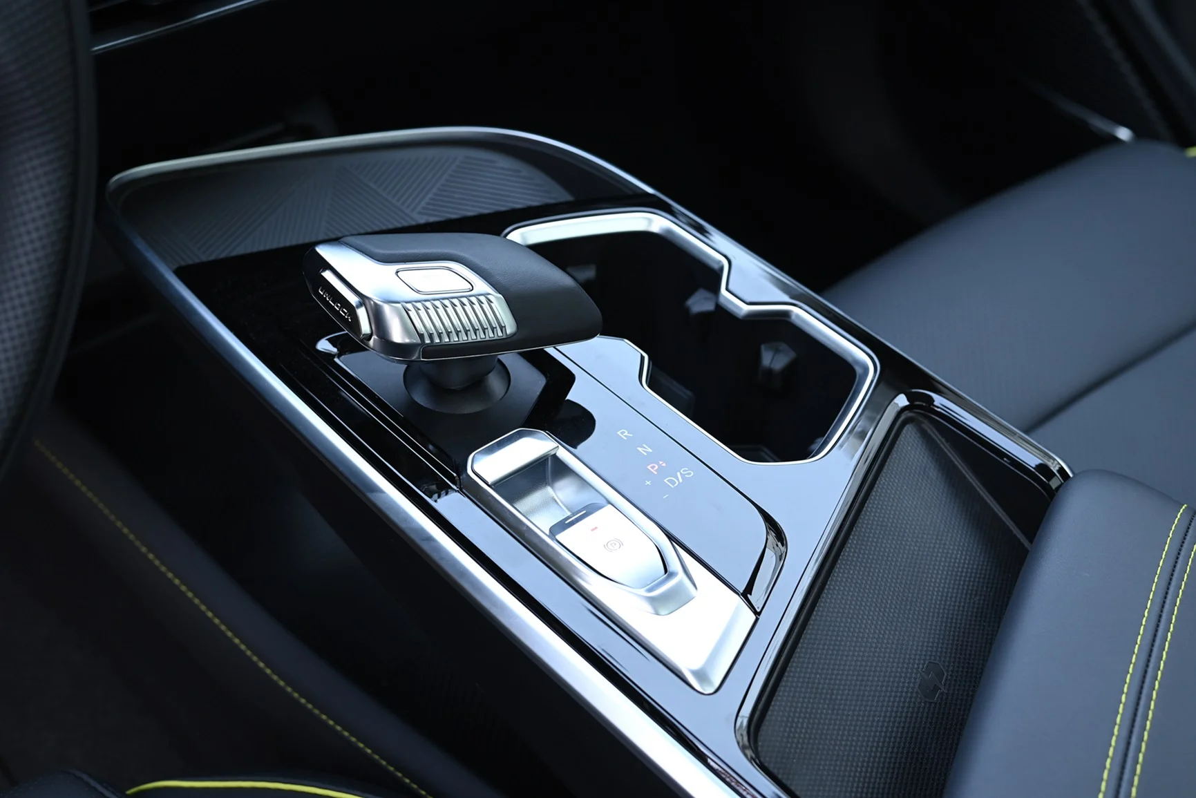 X55 overview, photograph 6