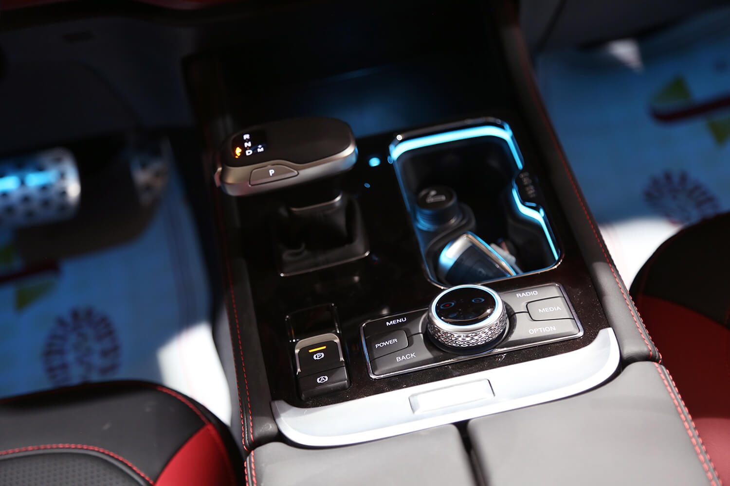 BJ40 SE interior, photograph 3