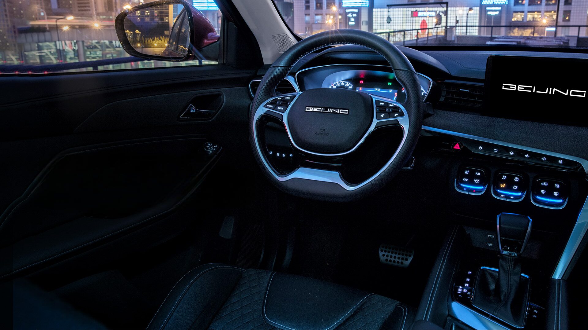X35 interior, photograph 5